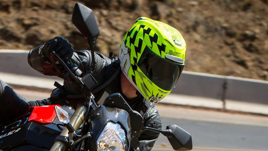 best-motorcycle-helmet-color